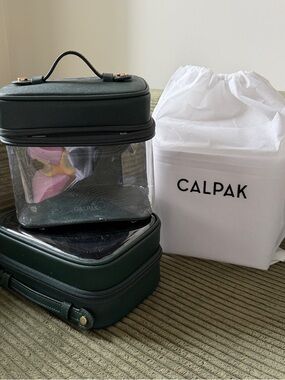 Calpak Emerald Clear Cosmetic Case Set